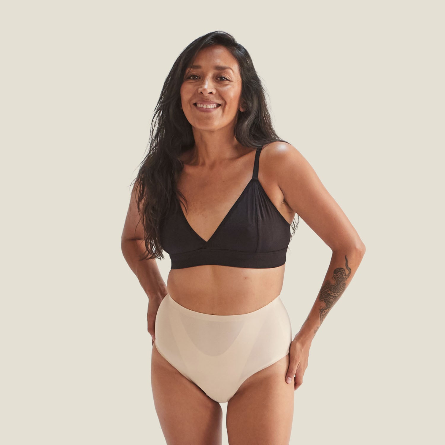 WUKA Drytech™ Incontinence Midi Brief in Light Nude, designed for light leaks and urge incontinence, offering full coverage and comfort.